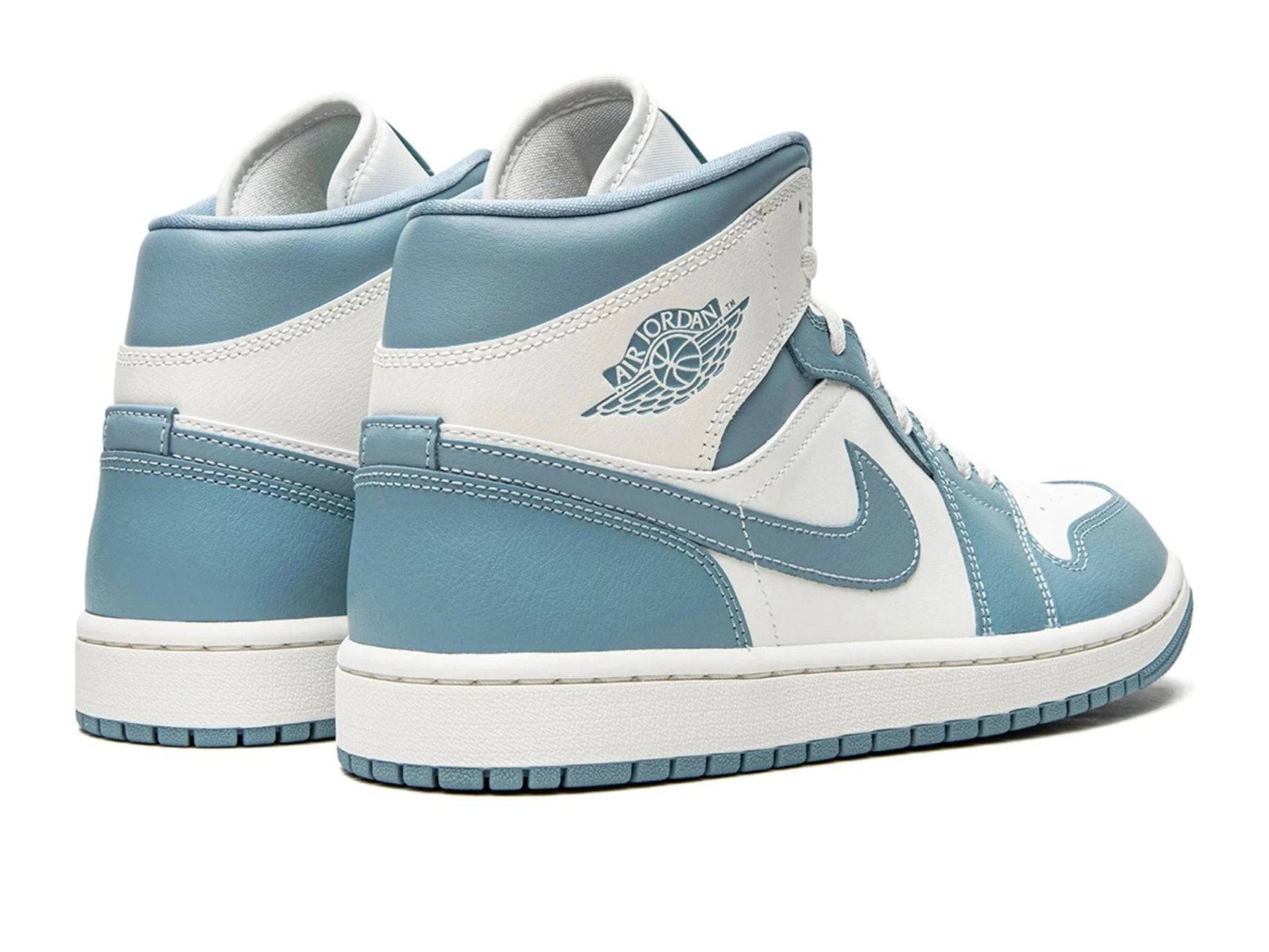 Air Jordan 1 Mid UNC (2022)