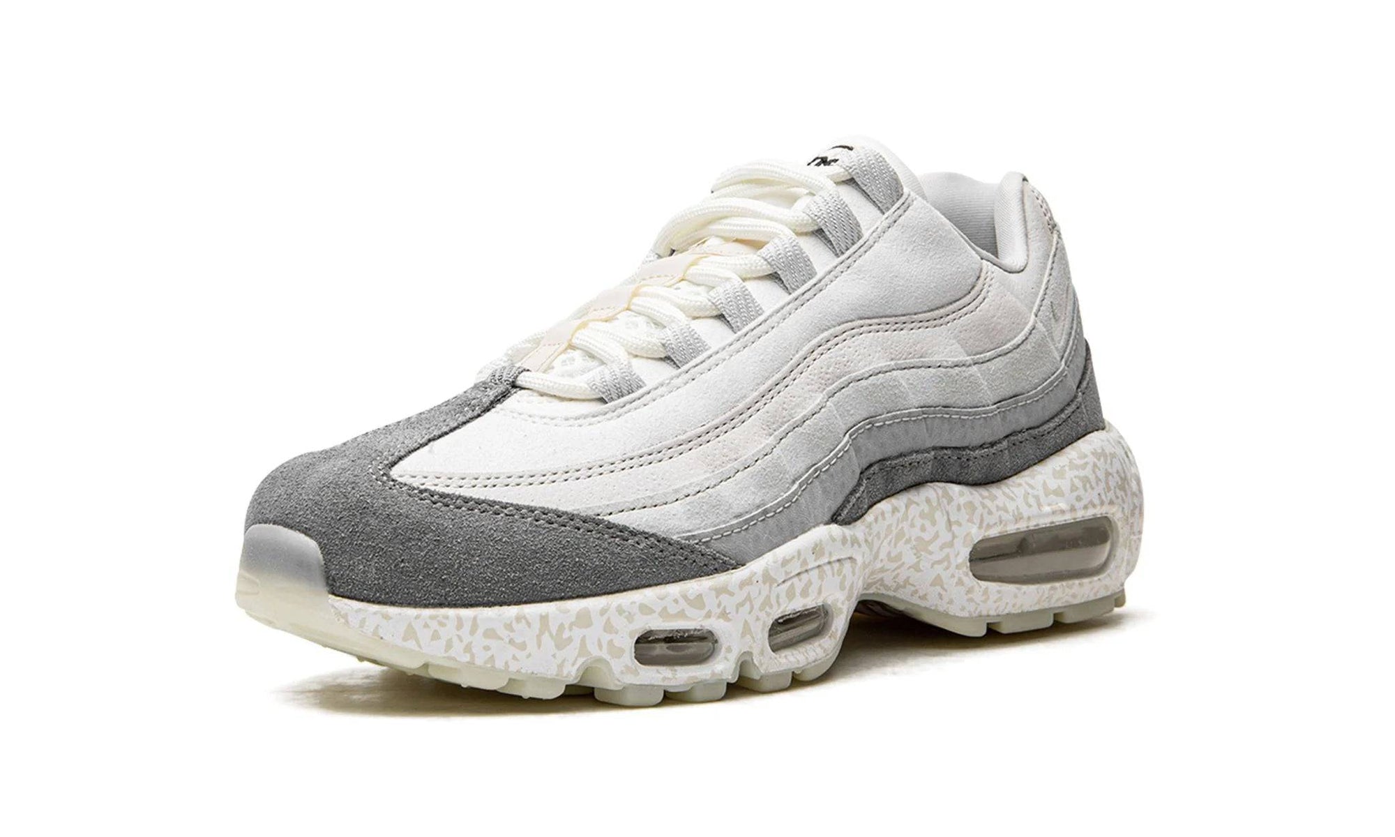 Nike Air Max 95 QS Light Bone-Glow in the Dark