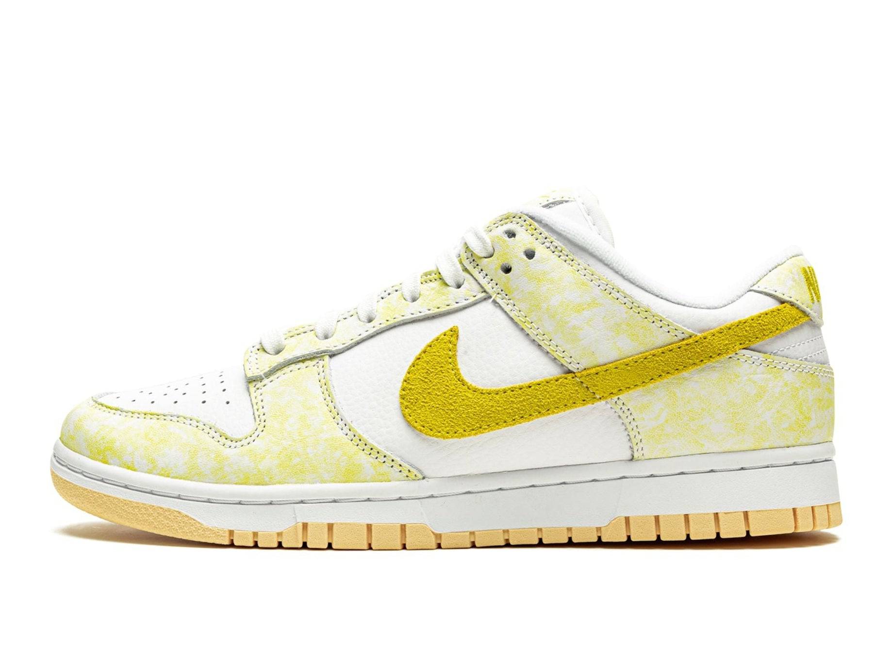 Nike Dunk Low Yellow Strike